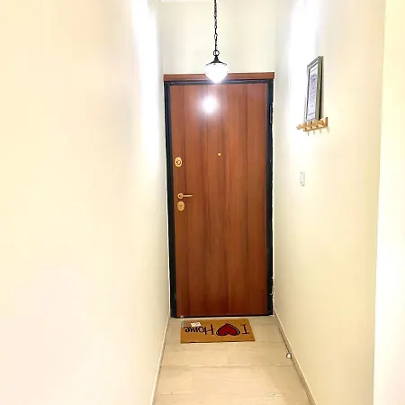 Quiet Near Subway And Acropolis 2 Bedrooms Apt Apartman Athén