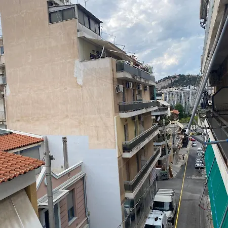 Quiet Near Subway And Acropolis 2 Bedrooms Apt *