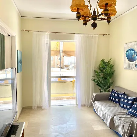 Quiet Near Subway And Acropolis 2 Bedrooms Apt